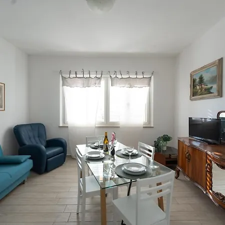 Apartment The Coastal Urban Oasis