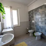 The Coastal Urban Oasis * צ'יביטאנובה מארקה